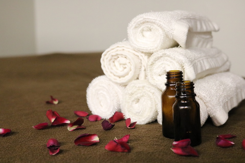 Aromatherapy Oils and towels